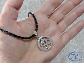 OM Halskæden - Et enkelt og kraftfuldt symbol